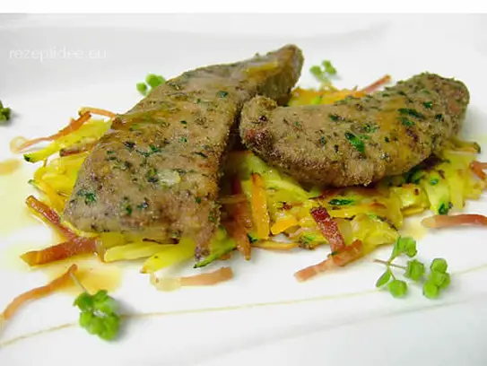 Kalbsleber in Kräuterpanade auf Kartoffelgemüserösti