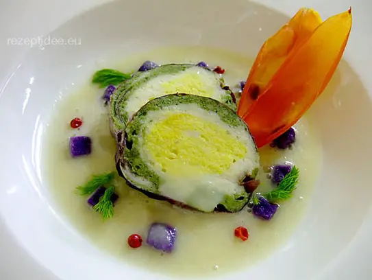 Creme von der Scholle mit pochierter Fischrolle und Trüffelkartoffel