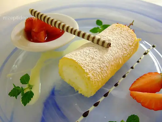 Zitronenröllchen mit Rhabarberragout