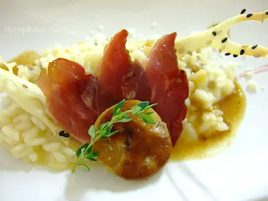 Risotto von der Entenstopfleber mit Fächer von der geräucherten Entenbrust